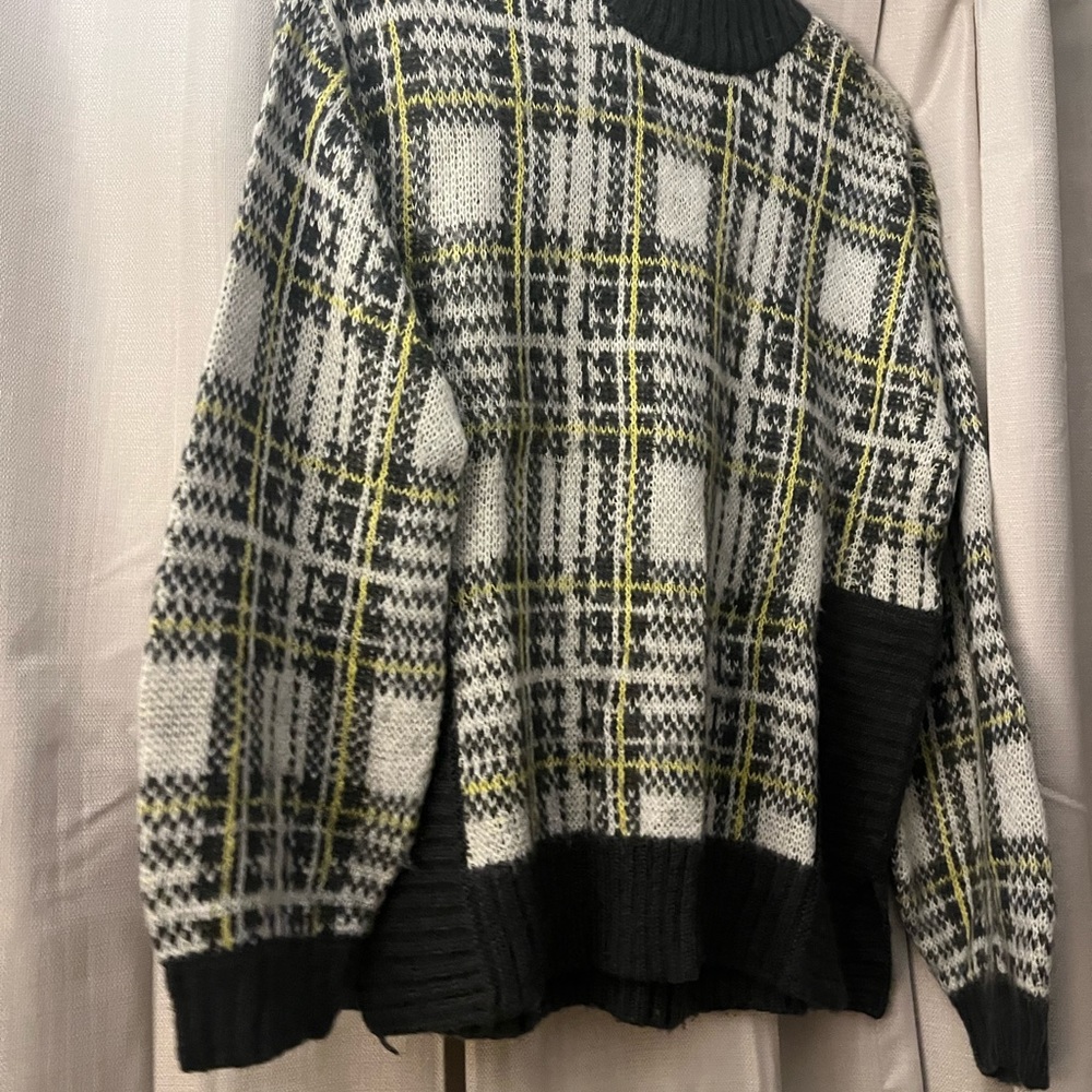 Ladies Sweater